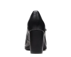 CLARKS Bayla Nora