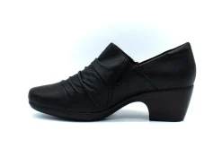 CLARKS Emily Cove