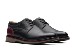CLARKS Monahan Plain
