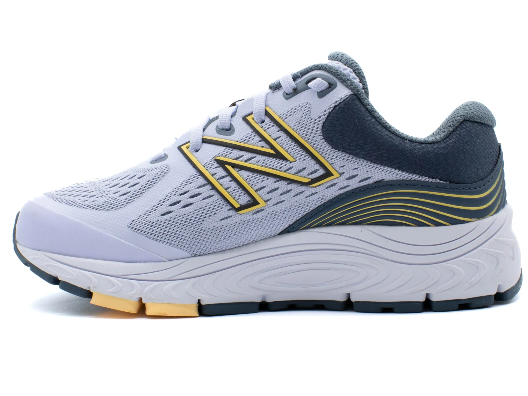 NEW BALANCE 840 V5